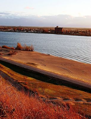 Spojrzenie drugim okiem na drugi brzeg.
