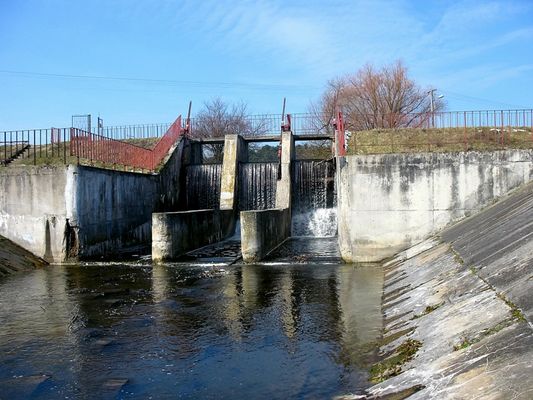 jaz w Soczewce
Słowa kluczowe: jaz Soczewka Skrwa Lewa