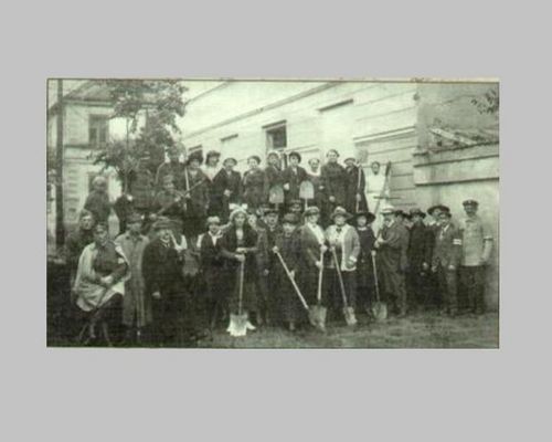 obrońcy Płocka w 1920r.
zdjęcie z okładki katalogu wystawy pt. "Obrońcy Płocka 1920" Anny Stogowskiej
