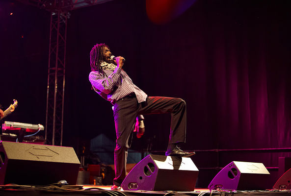 Reggaeland
Buju Banton & Shilon Band
