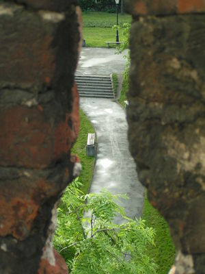 Otwór strzelniczy
Relikt płockiego zamku
Słowa kluczowe: Zamek płockie wzgórze tumskie