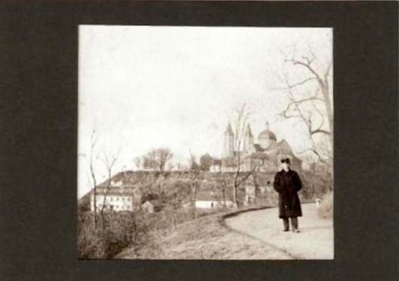 widok na katedrę
~1915 - 1920
Słowa kluczowe: widok na katedrę