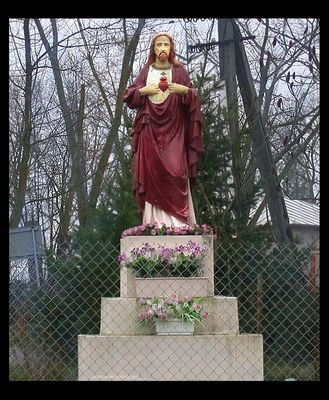 Figurka Jezusa Miłosiernego w Brudzeniu Dużym
