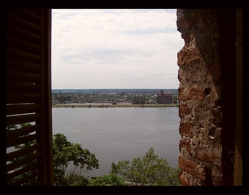 okno wieży szlacheckiej
