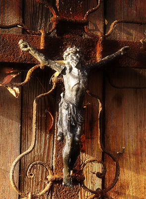 Murzynowo
jeden z krzyży przybitych do ogrodzenia wokół muzeum im. St. Murzynowskiego
Słowa kluczowe: krzyż, jezus, murzynowo, muzeum