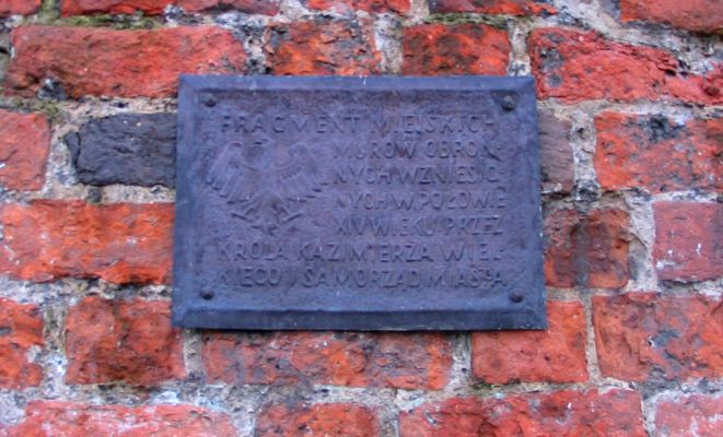 Tablica - Fragment murów miejskich
