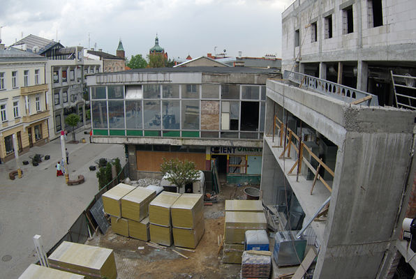 przebudowa kina "przedwiośnie"
