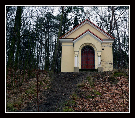 Kapliczka w Łącku
