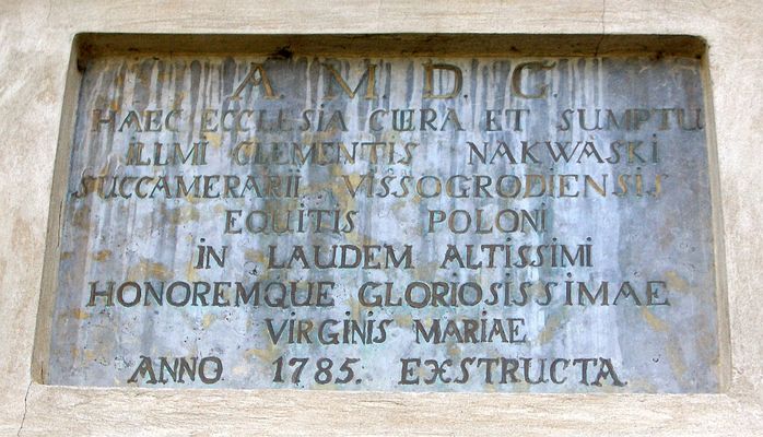 Kępa Polska
Tablica pamiątkowa nad wejściem do kościoła informująca, że kościół wybudował w 1785 roku podkomorzy wyszogrodzki Klemens Nakwaski.
Słowa kluczowe: Kępa Polska