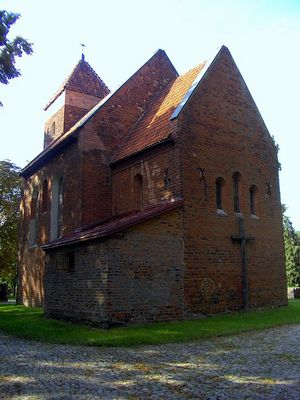 ROKICIE
Romański kościół, jeden z najstarszych ceglanych kościołów w Polsce.
Słowa kluczowe: Rikicie