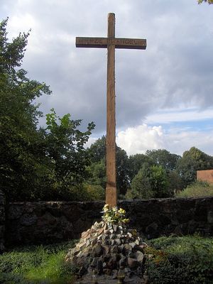 ROKICIE
Krzyż misyjny z 1979 roku.
Słowa kluczowe: Rokicie