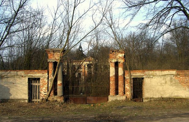 Studzieniec
Pozostałości świetności.
Słowa kluczowe: studzieniec