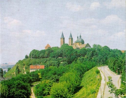 Z KSIĄŻKI "PŁOCK"
Wzgórze Tumskie
