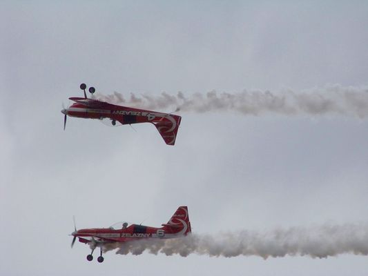 2. Piknik lotniczy (21.06.2008) - grupa akrobacyjna "ŻELAZNY"
