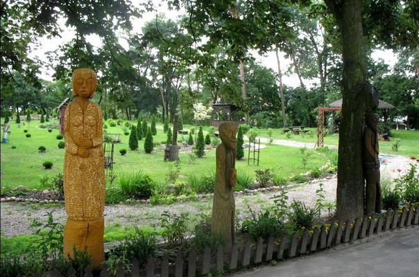 galeria rzeźb
Środowiskowy Dom Samopomocy w Słupnie
Słowa kluczowe: galeria rzeźby Słupno