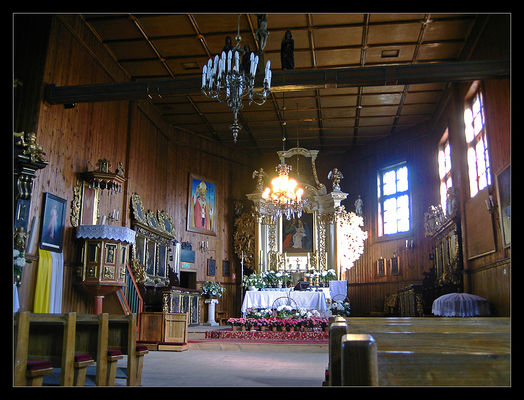 Późnorenesansowe i barokowe wnętrze drewnianego kościoła parafialnego pw. Najświętszej Maryi Panny z 1775 roku
Dobrzyków
Słowa kluczowe: Dobrzyków kościół