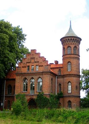 Zameczek w Nowym Duninowie
