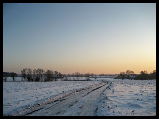 Zima w Kobiernikach
Słowa kluczowe: Kobierniki