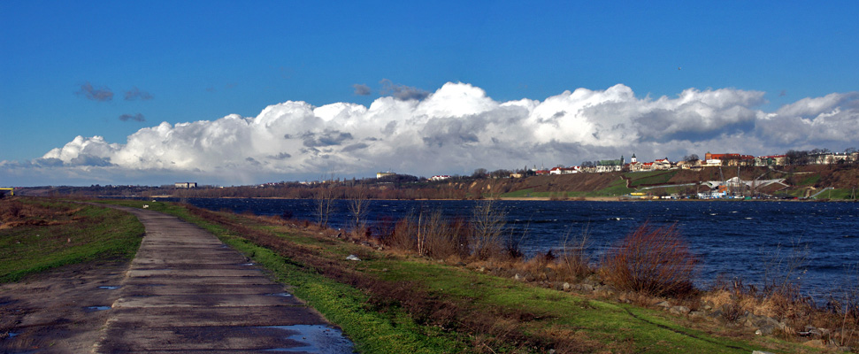 Stratocumulusy nad Płockiem
Słowa kluczowe: Chmury