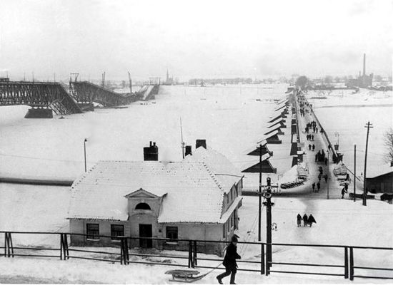 zajazd i płockie mosty
 styczeń 1941r.
Słowa kluczowe: zajazd mosty 1941r.